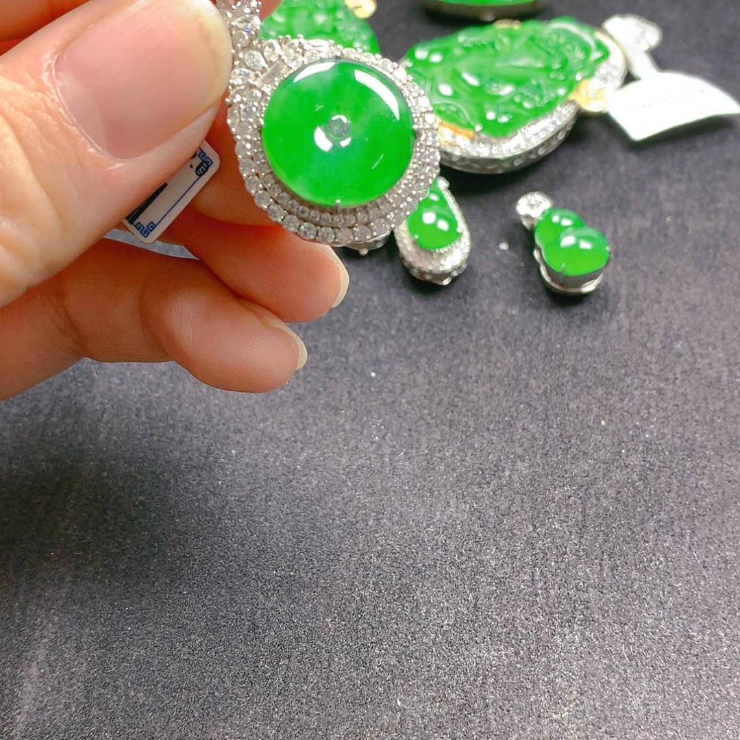 颈饰银S925镶嵌翡翠翡翠