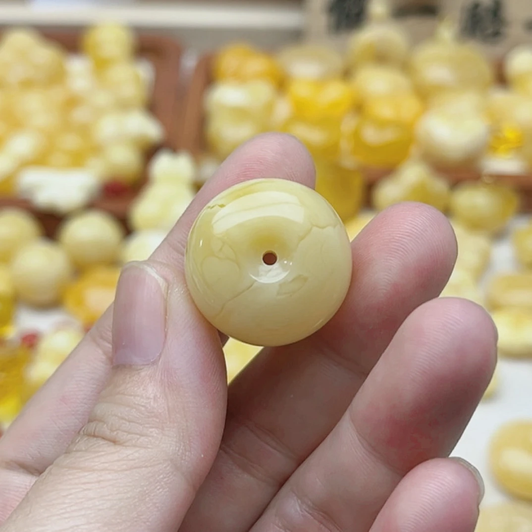 天然蜜蜡平安扣,卡22.5✖️14.4