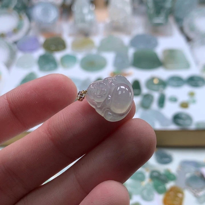 翡翠未镶嵌颈饰翡翠