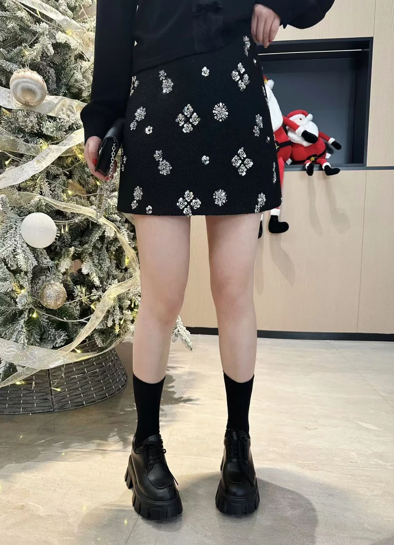 琪琪怪怪大码女装【星辰晚宴】烫钻亮闪高腰气质半身裙D26222QQ