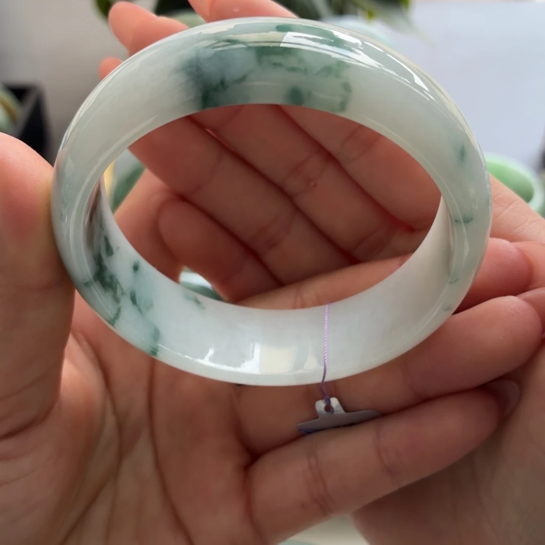 翡翠未镶嵌手镯天然