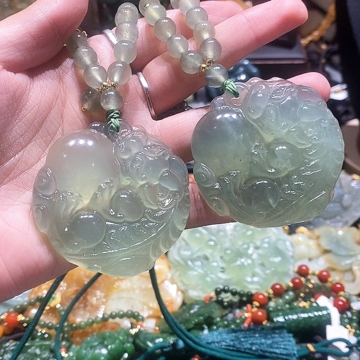 岫玉未镶嵌毛衣链