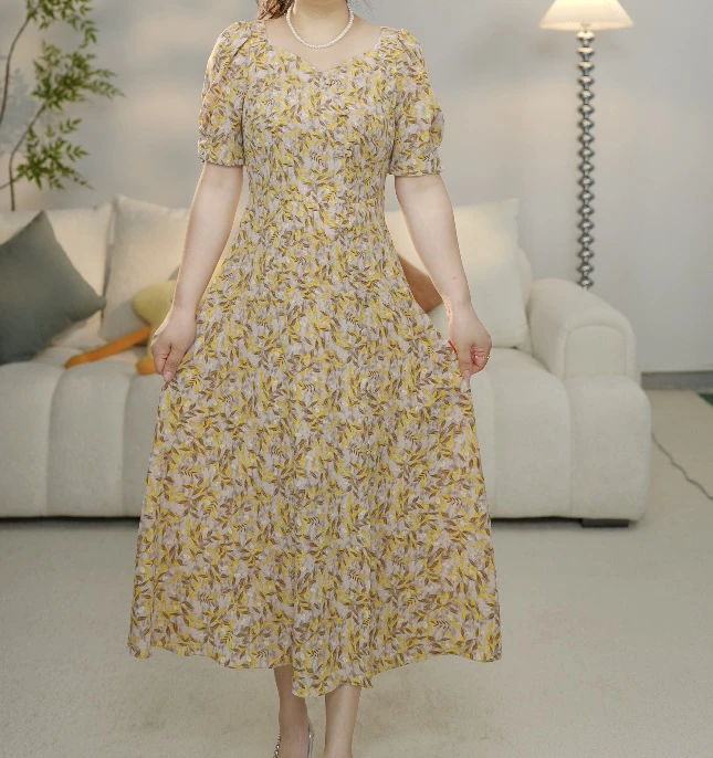 2102连衣裙碎花显瘦时尚夏季小个子法式收腰气质
