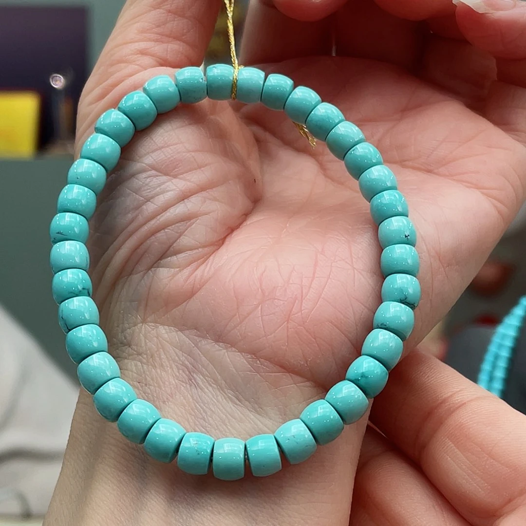 绿松石颈饰未镶嵌