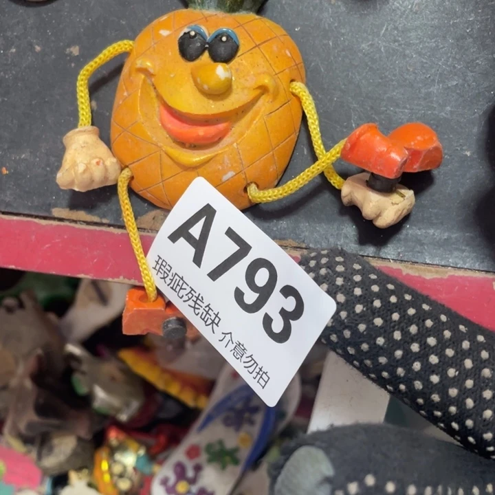 摆件A****О孤品老货微瑕瓷