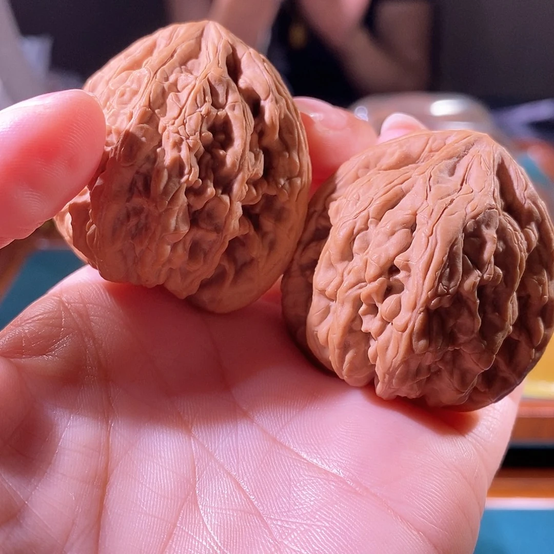 文玩核桃吊坠半**！虎头王
