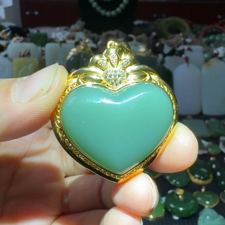 和田玉银S925镶嵌颈饰俄七粉青大爱心