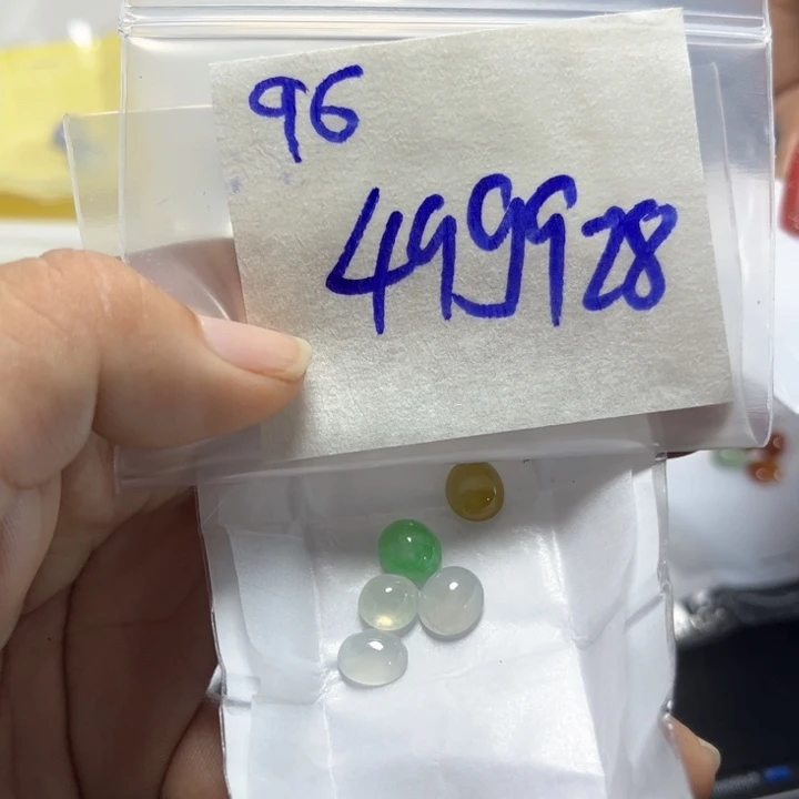 定制翡翠未镶嵌不退