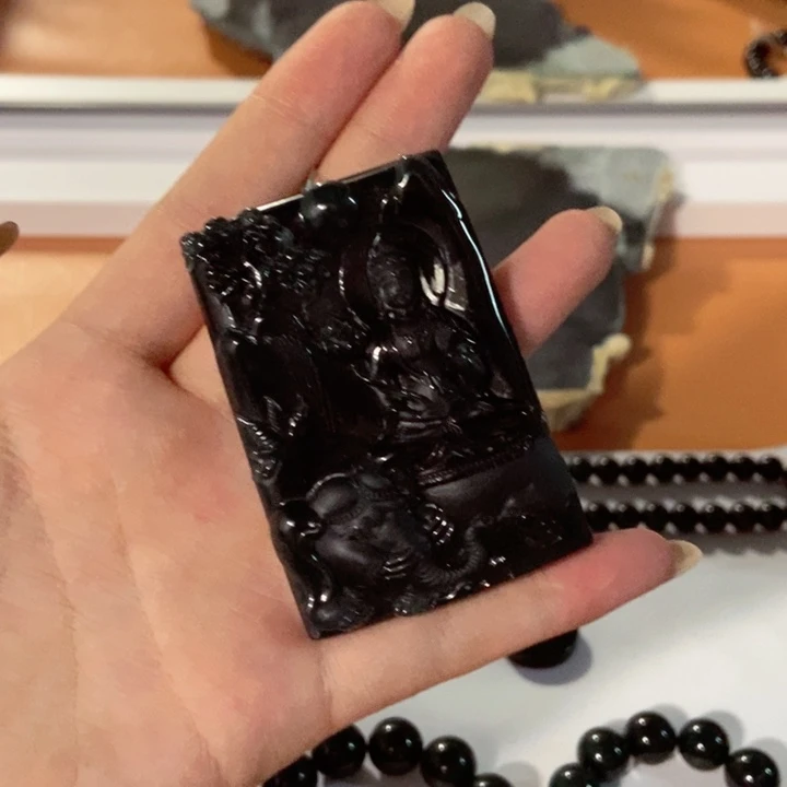 翡翠未镶嵌颈饰招**寳翡翠