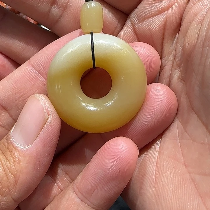 和田玉（糖玉）未镶嵌颈饰