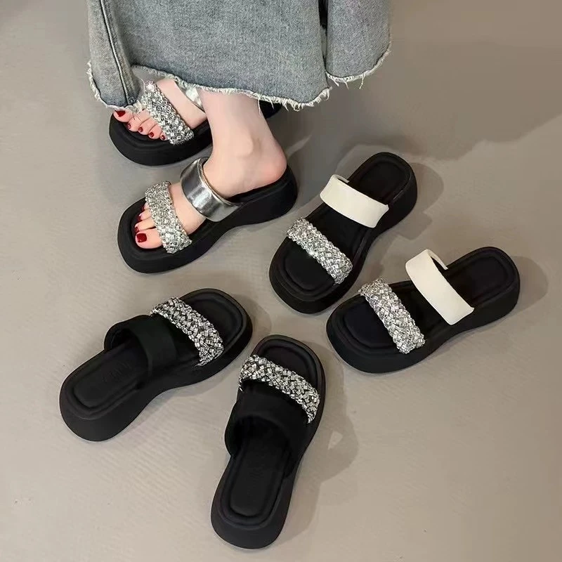 【范范】2025新款水钻外穿厚底一字拖配裙子时尚沙滩凉拖鞋739