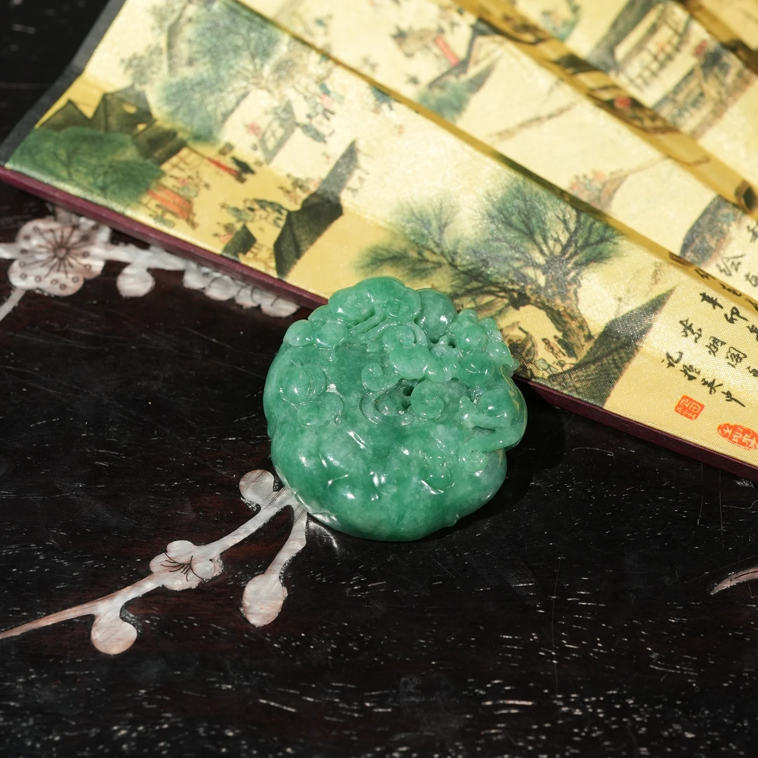 1.2香港王老板-翡翠吊坠3y484