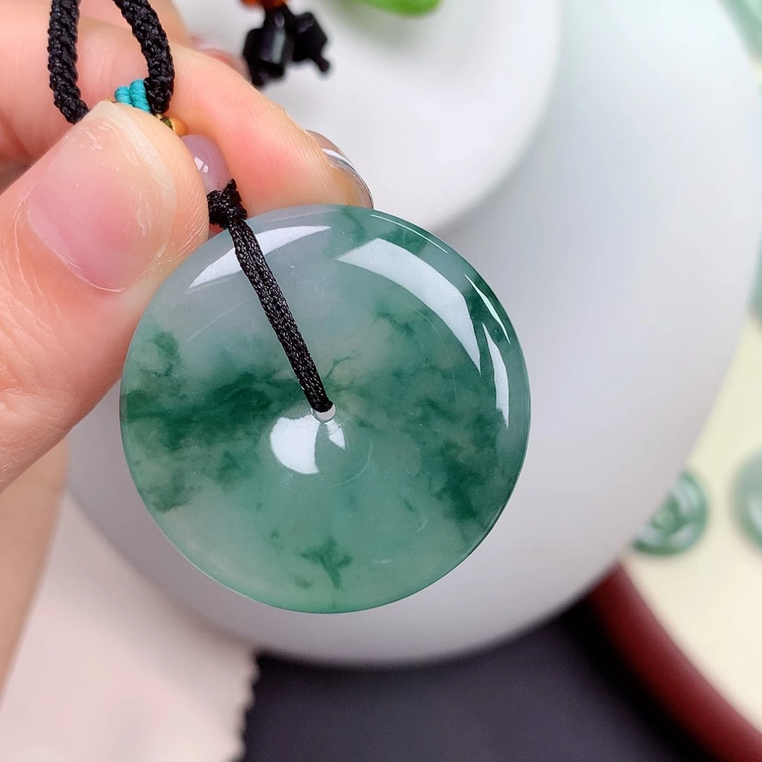 翡翠未镶嵌颈饰平安扣33.3-5.7mm
