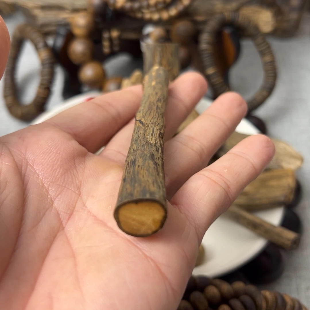 沉香碎屑沉香半野皮油