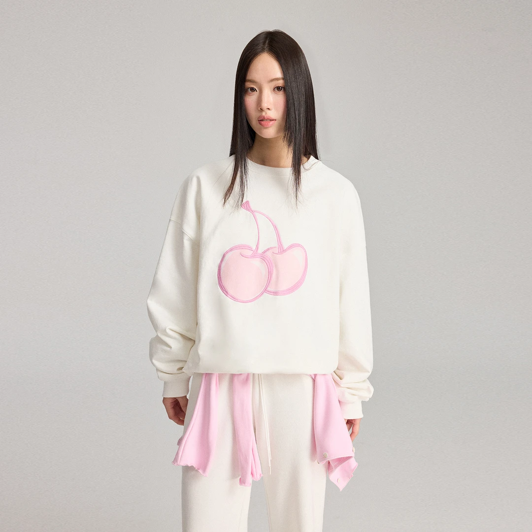 樱桃KIRSH 经典logo圆领休闲卫衣女2025宽松落肩休闲女生上衣