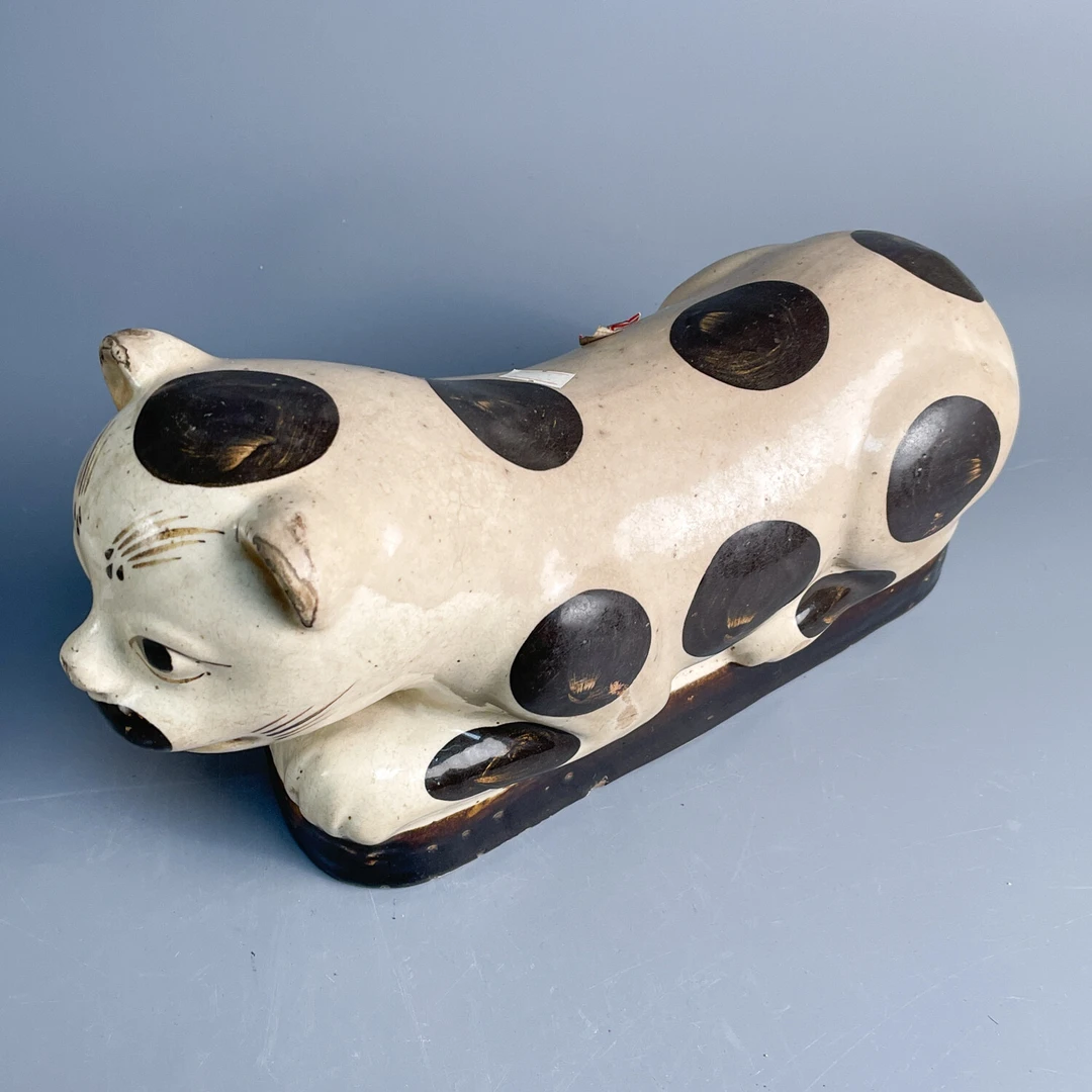 清 白釉褐彩猫枕3-M25LC003929