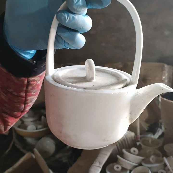 摆件陶瓷盘子碗啥都有