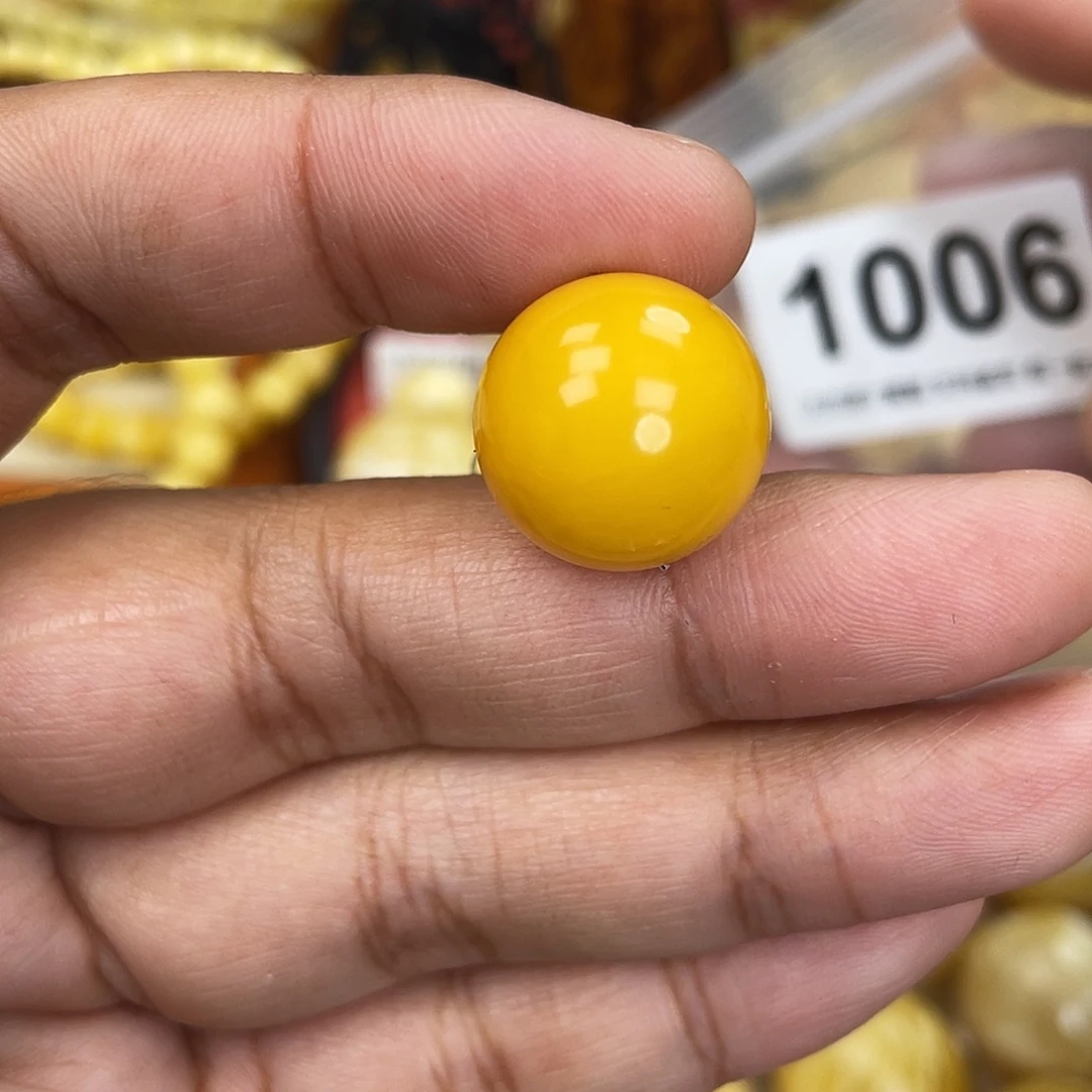 蜜蜡未镶嵌珠宝奇石17.3