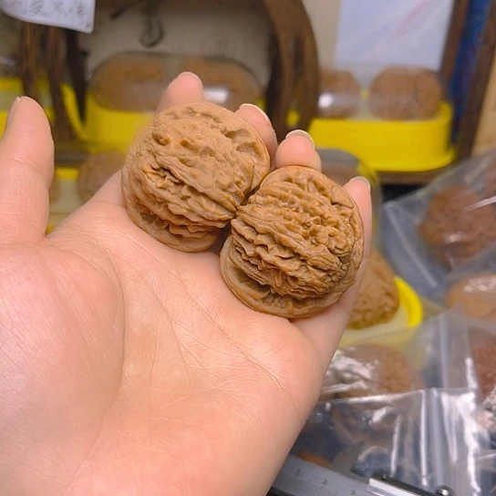 文玩核桃吊坠四座楼