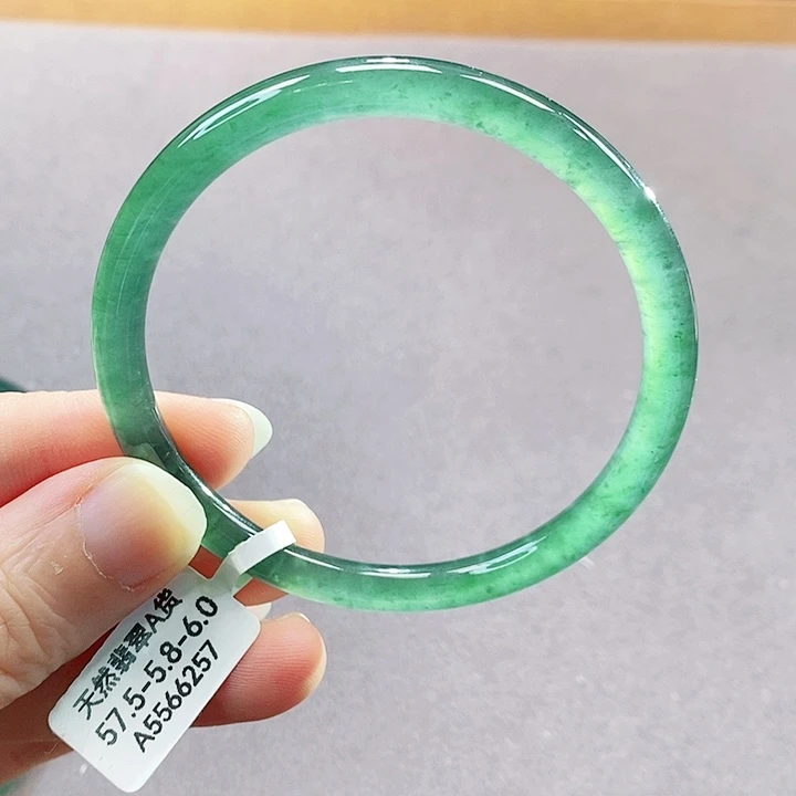 【闪购商品】未镶嵌手镯翡翠