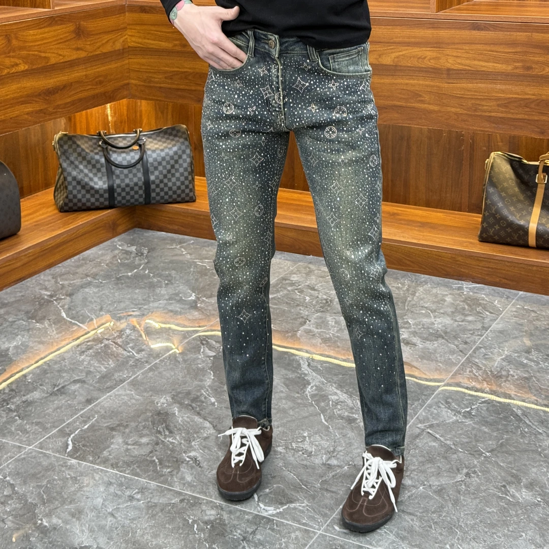 2024秋冬新款时尚休闲百搭亮钻复古男士小脚牛仔裤5090