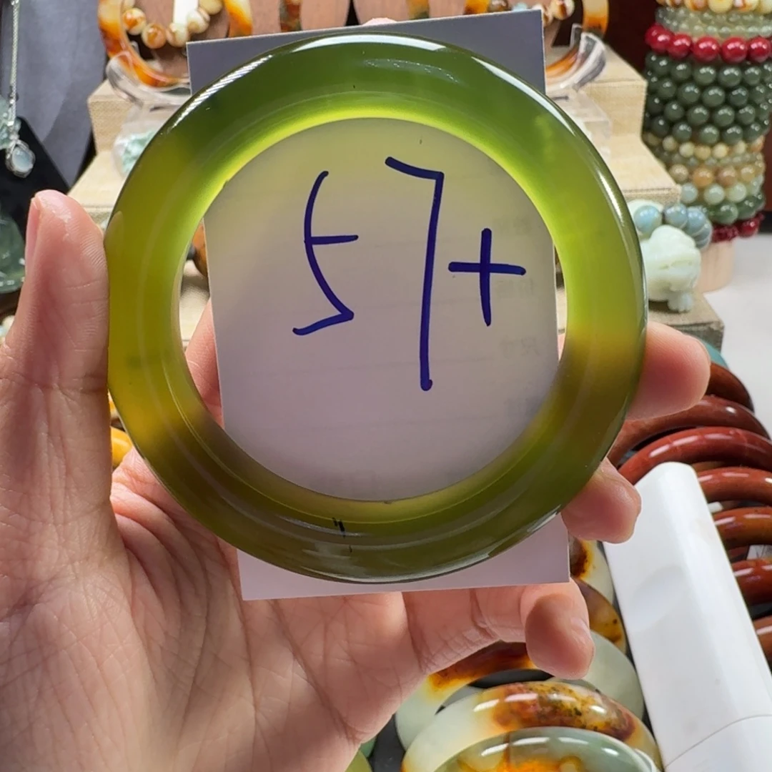 蛇纹石玉未镶嵌手镯575