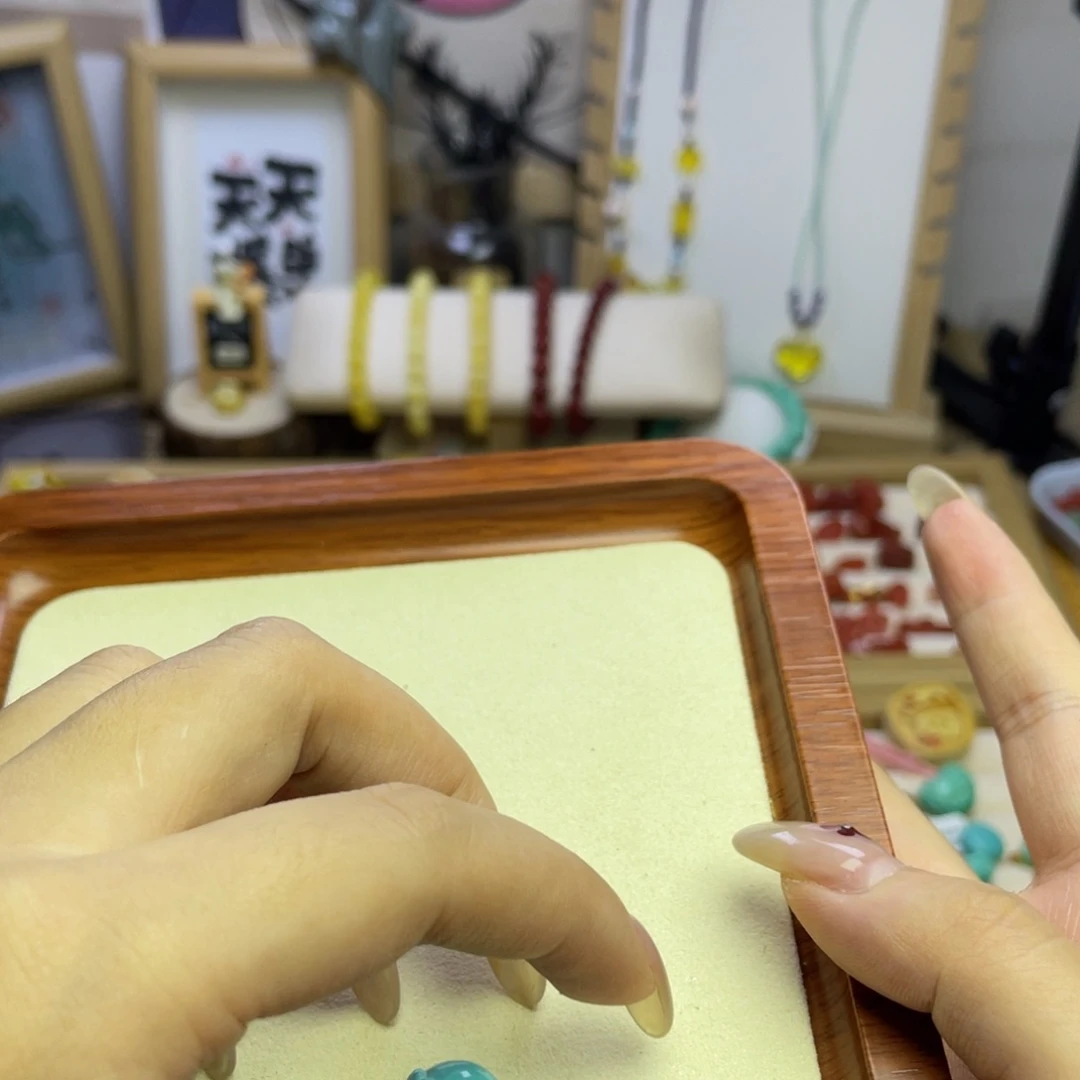 小****水爱心佛瓜珠六方打包默认微瑕