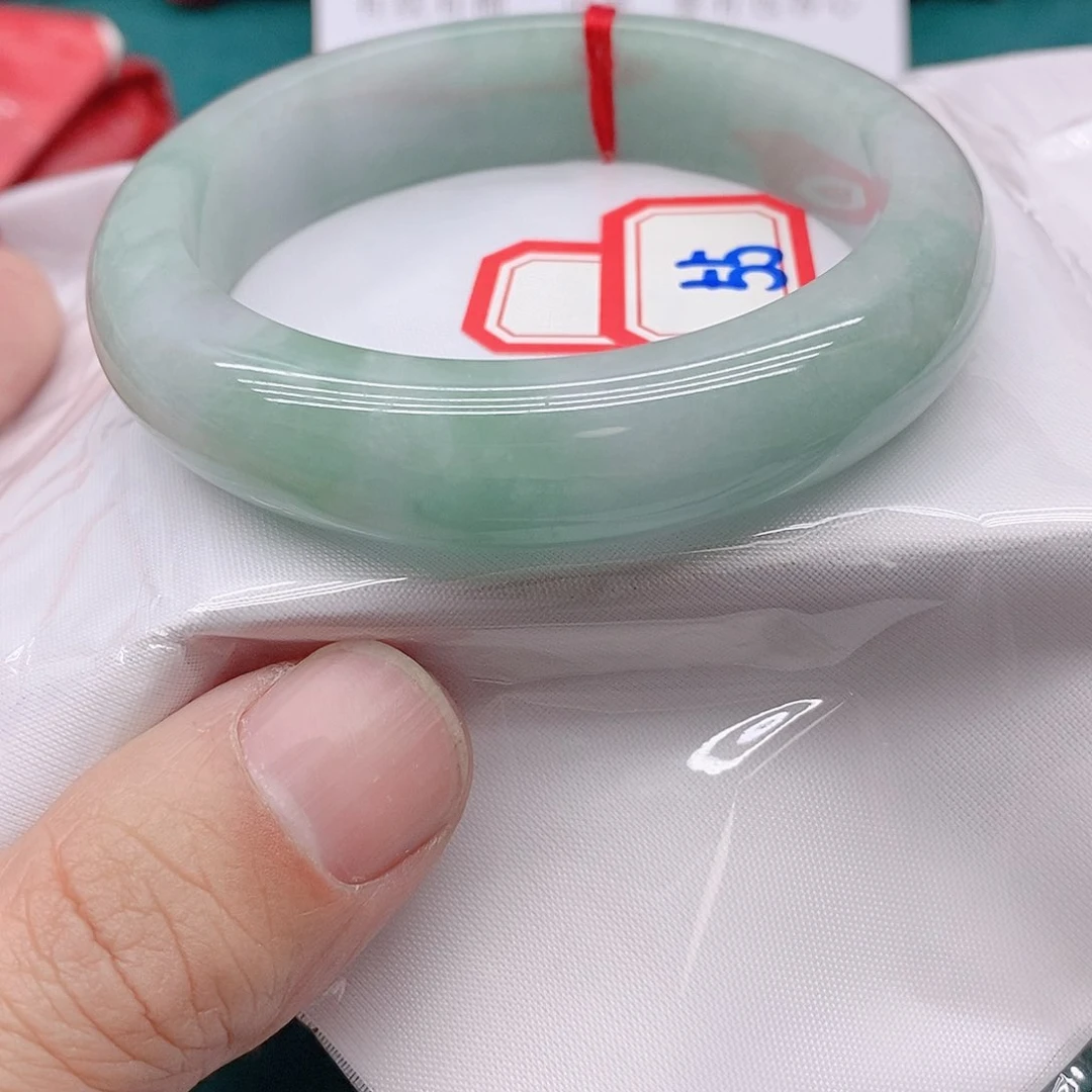 翡翠手镯未镶嵌@****55555555