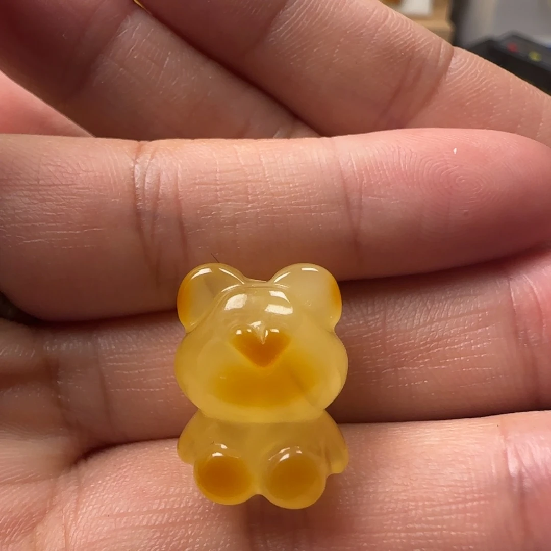 蜜蜡颈饰未镶嵌蜜蜡俏色小熊吊坠