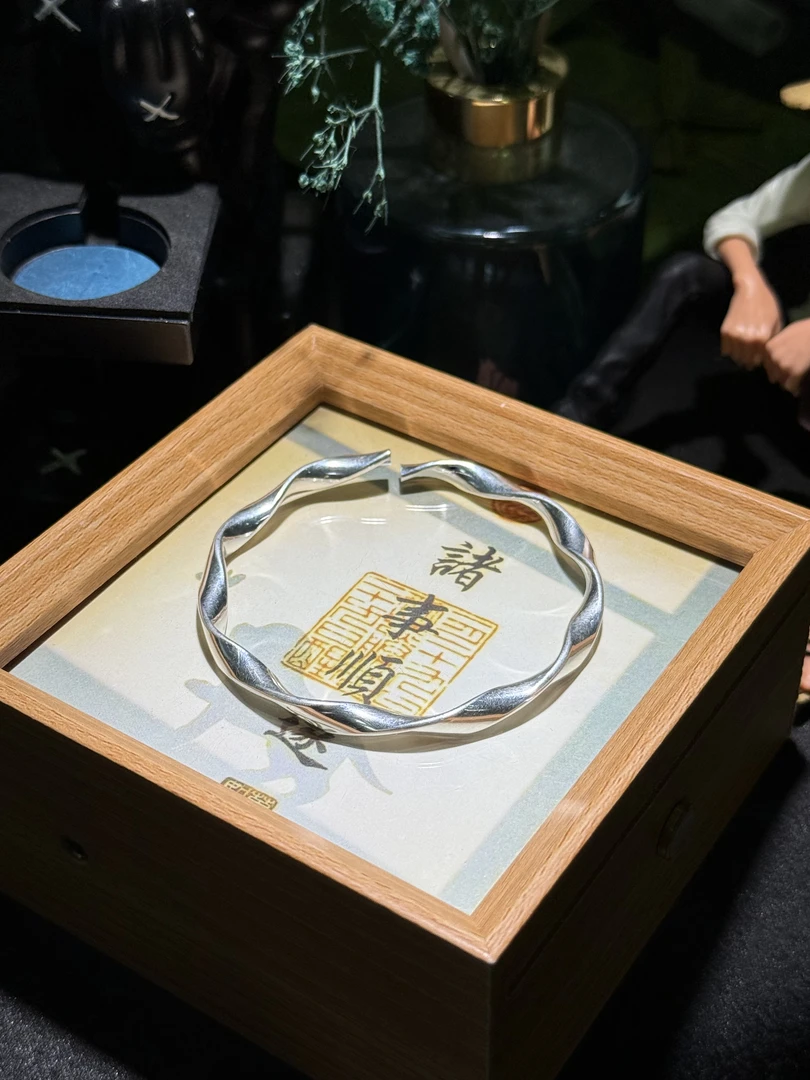 足银手镯 (35号）21g莫比乌斯镯