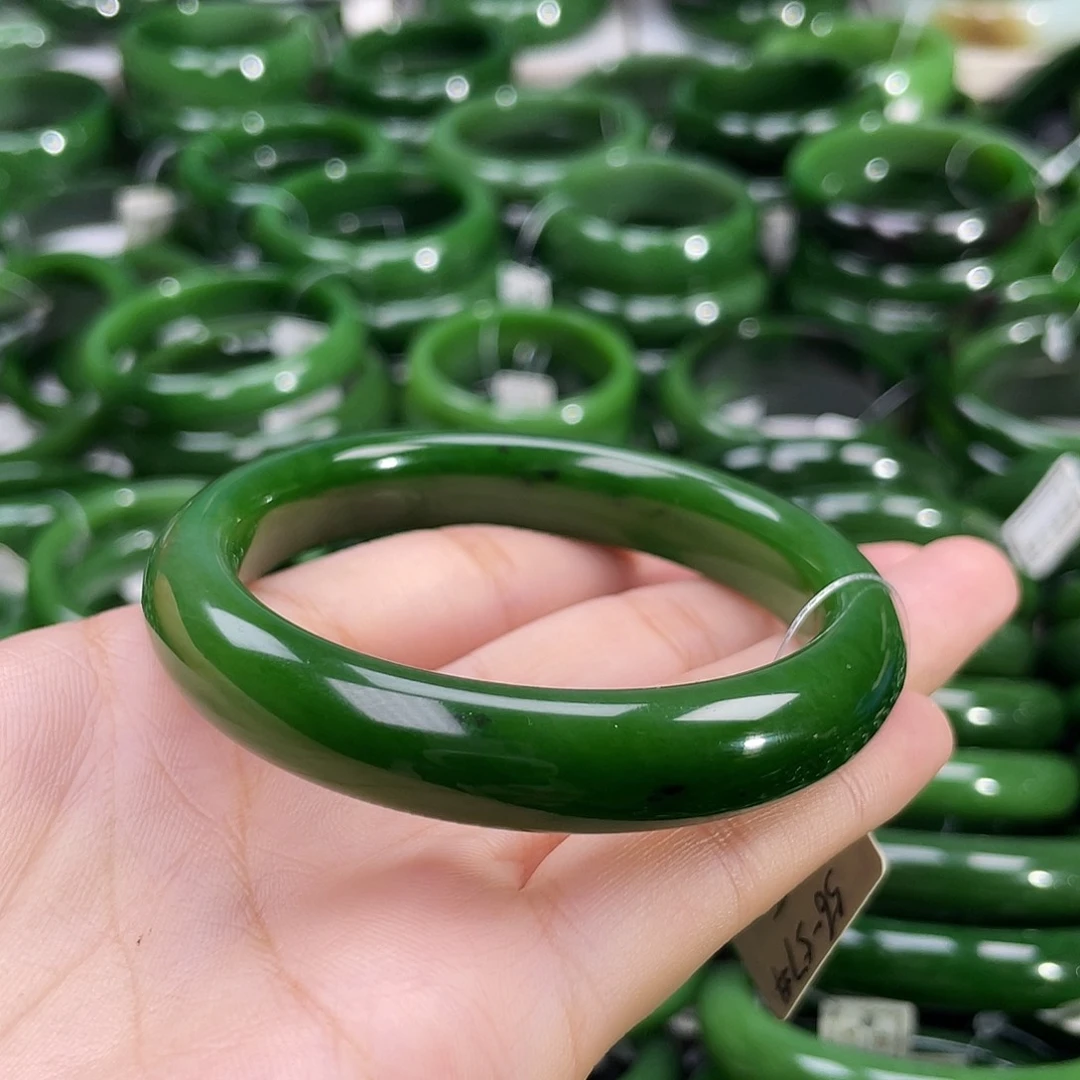 未镶嵌手镯和田玉（碧玉）