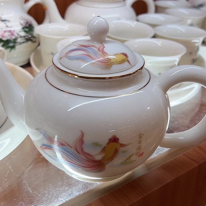 陶瓷茶壶哈哈哈哈哈