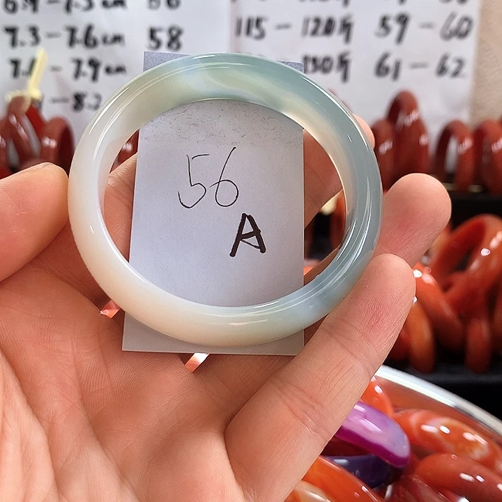 手镯玛瑙/玉髓未镶嵌