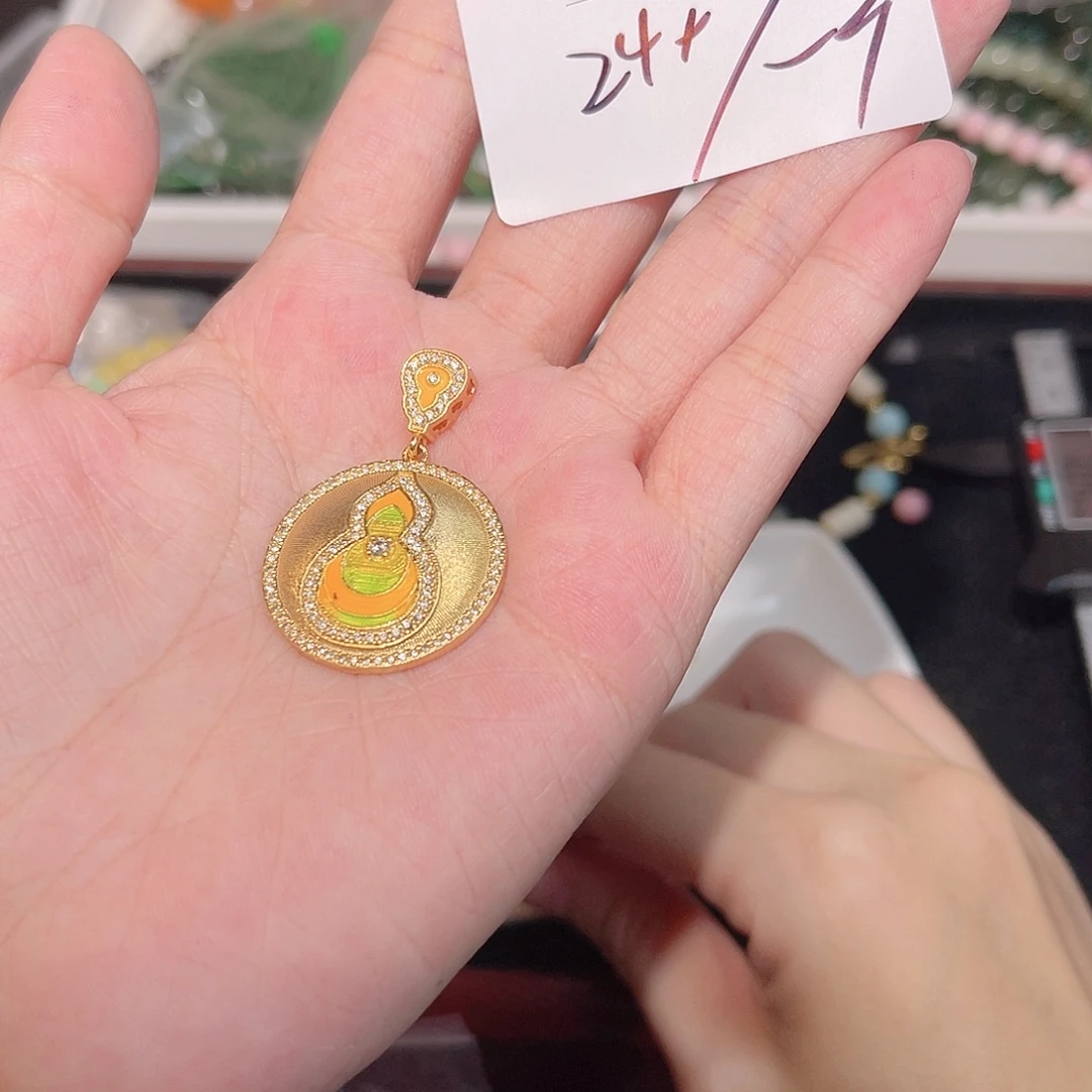 未镶嵌珠宝半成品水晶147 。