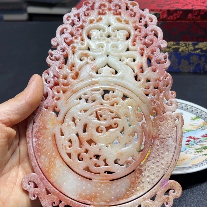 底槽青官方链接礼物，意图发货。