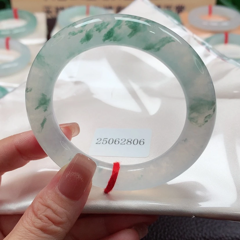 【闪购商品】未镶嵌手镯（圆镯）翡翠108号，天然A货翡翠手镯