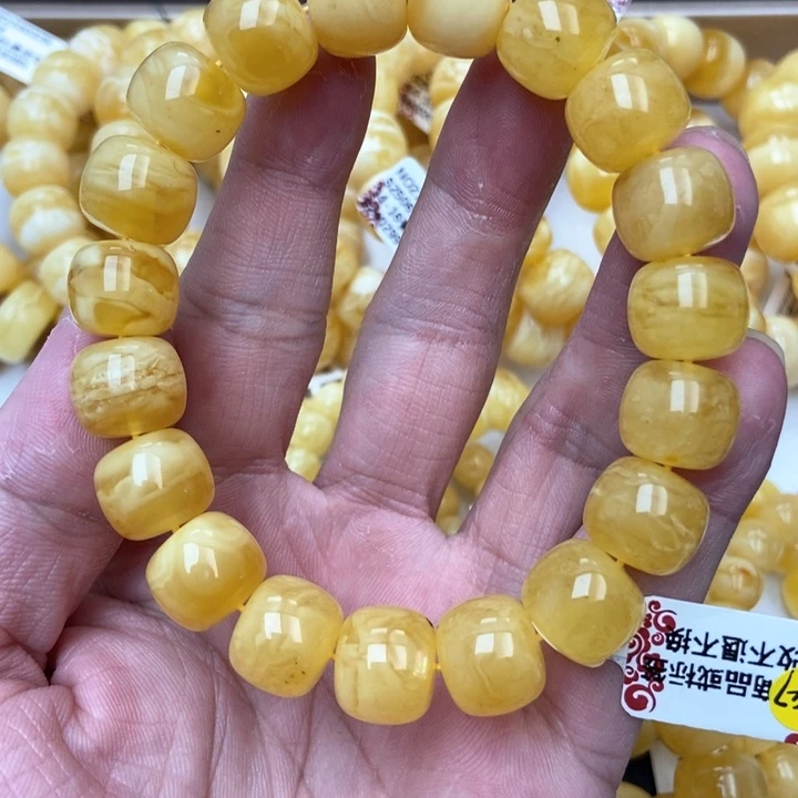 琥珀未镶嵌珠宝奇石9
