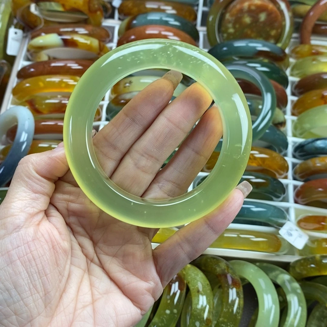 未镶嵌蛇纹石玉手镯