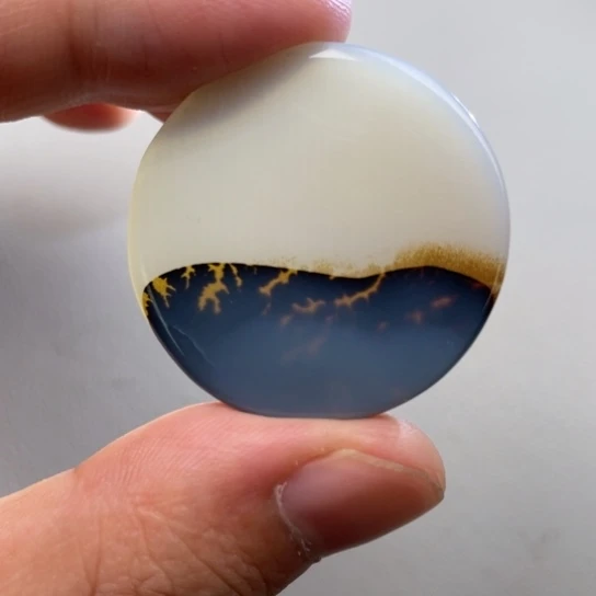 玛瑙/玉髓颈饰未镶嵌花*。