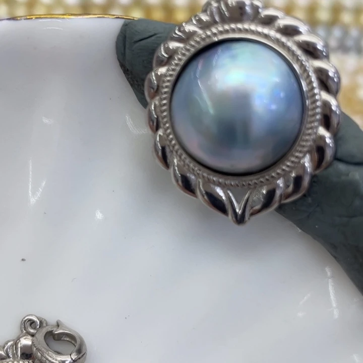 银S925镶嵌拼合珍珠（马贝珠）颈饰