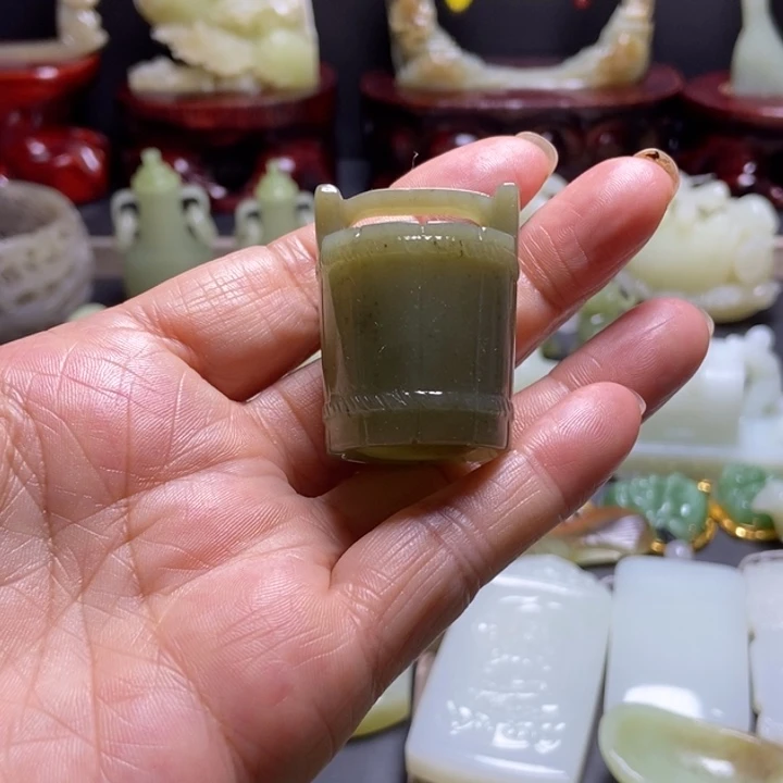 未镶嵌和田玉挂件