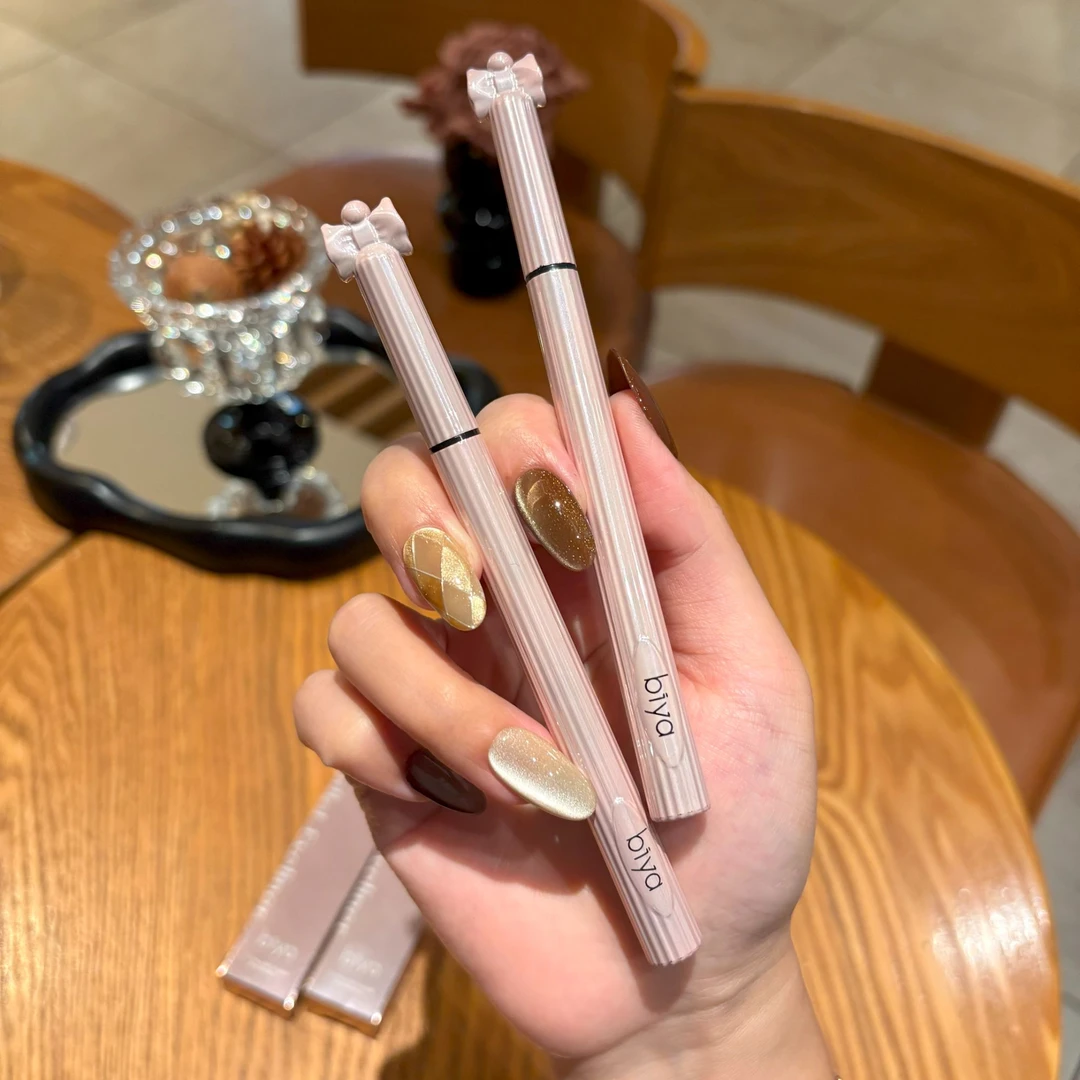 Biya/比雅梦幻芭蕾防水不晕染自然速干百搭黑色细头新手眼线笔