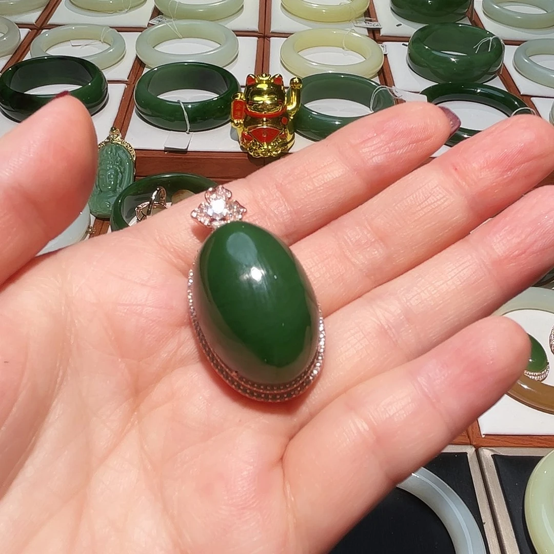 吊坠(不含链)银S925镀金镶嵌和田玉新*俄料