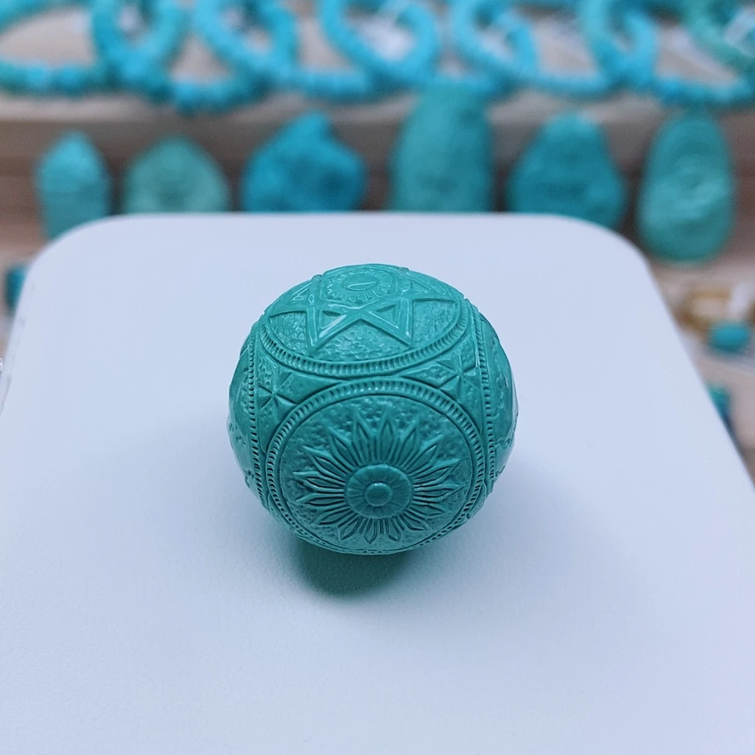 绿松石雕刻圆珠未镶嵌