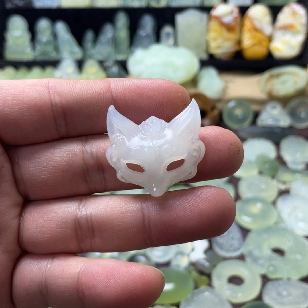 蛇纹石玉颈饰未镶嵌咘**。