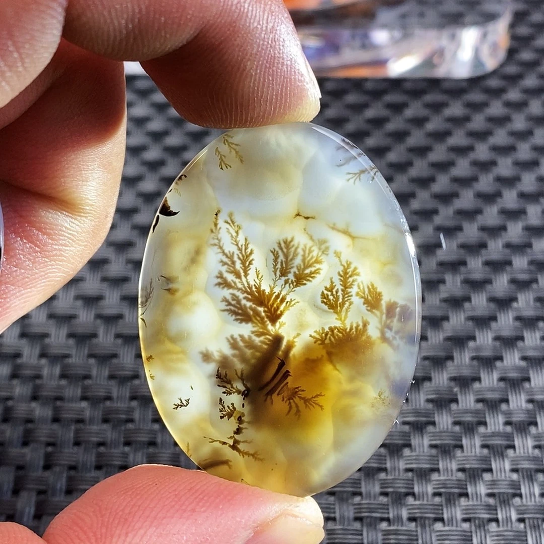 乙***泉玛瑙/玉髓未镶嵌吊坠(不含链)