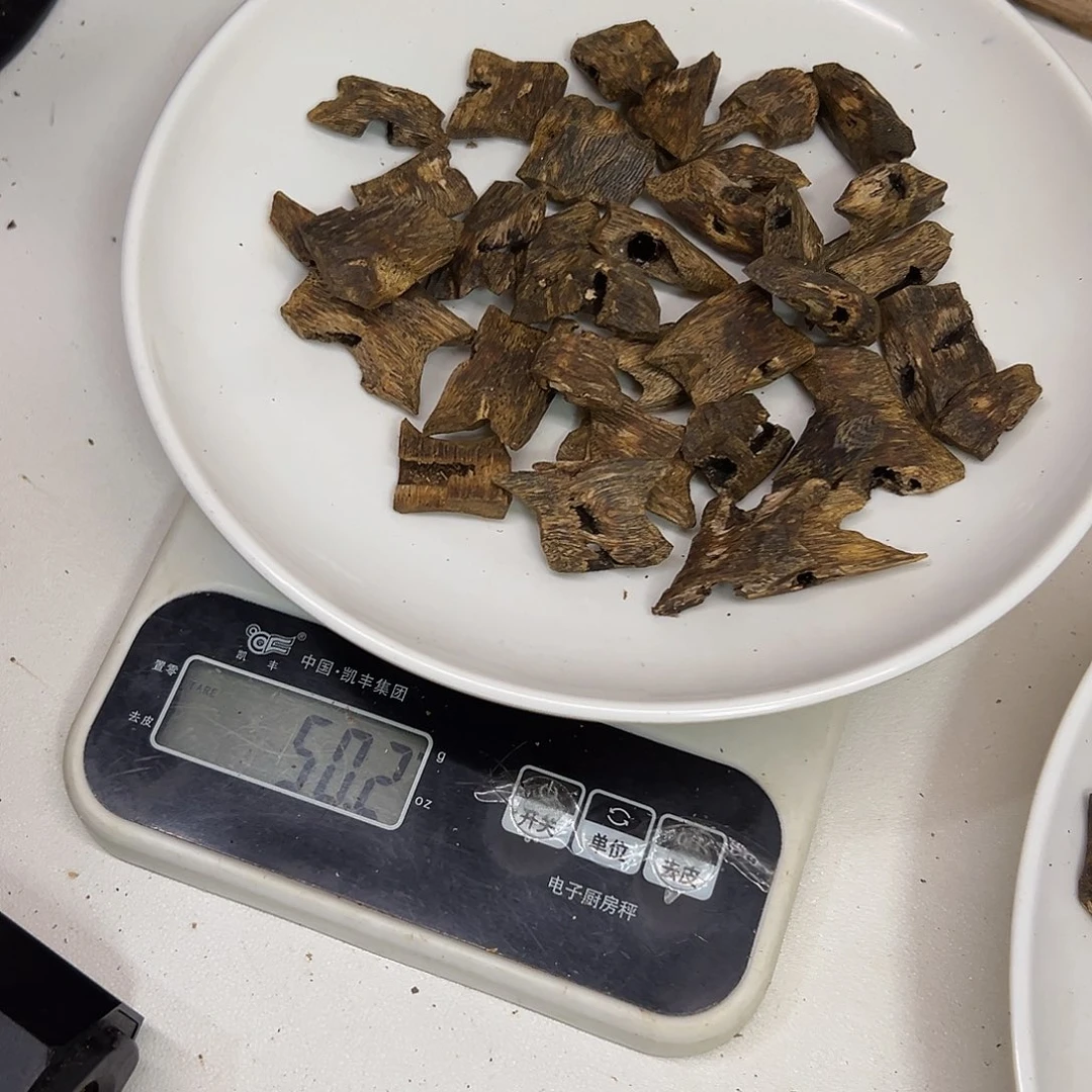 沉香碎屑沉香行*糖结50克