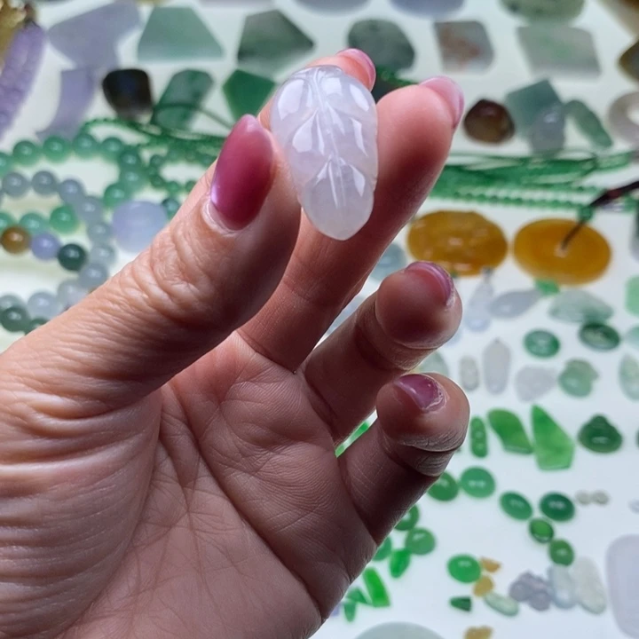 翡翠未镶嵌挂件天然翡翠