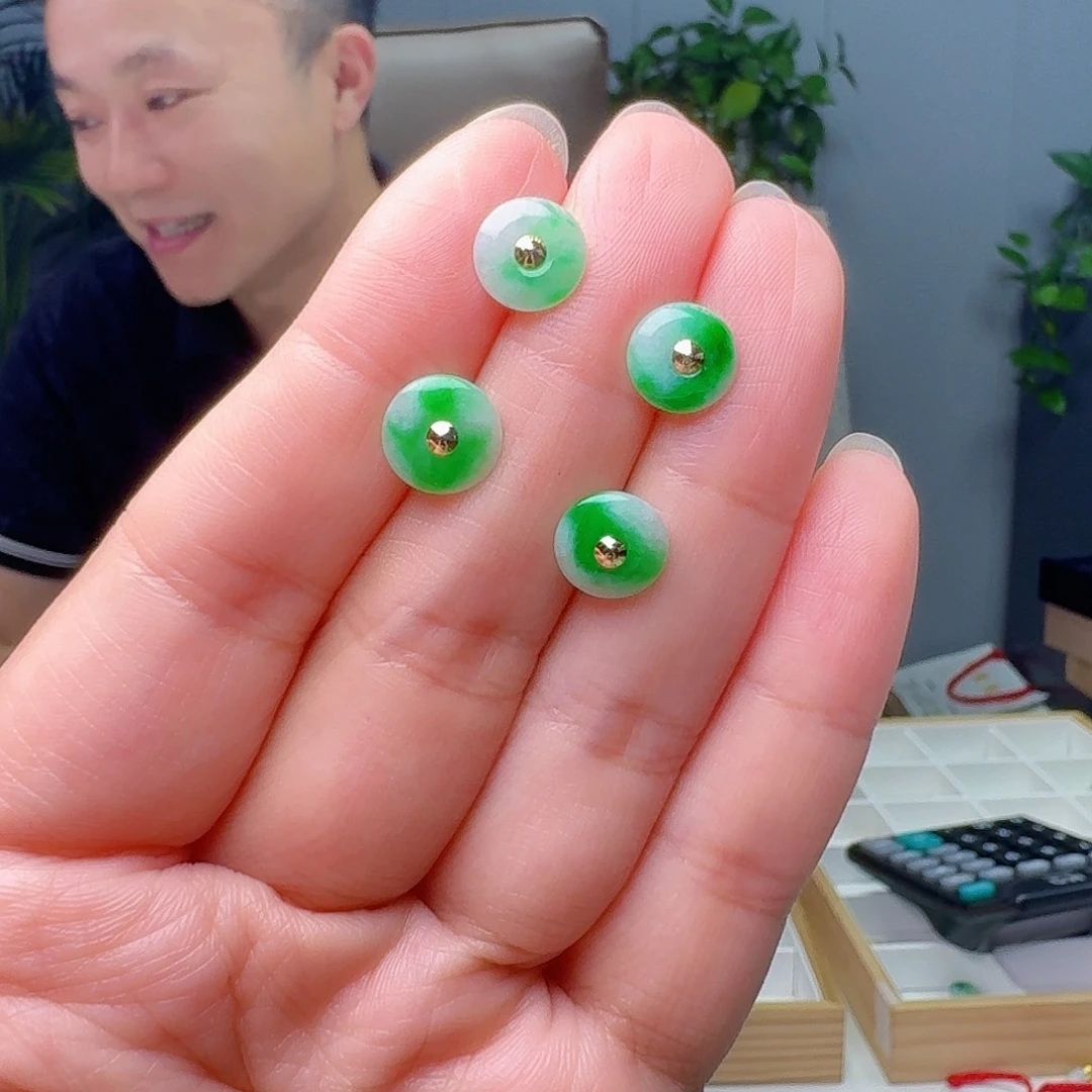 18K金镶嵌翡翠耳饰多样性发货其一