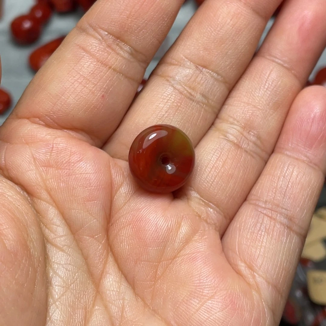 南红玛瑙未镶嵌颈饰
